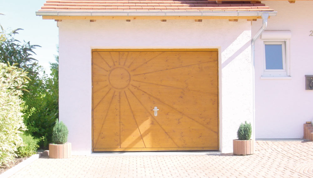 Schwingtor f&uuml;r Garage